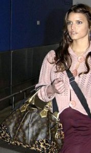 jessica-simpsons-killer-louis-vuitton-bag-crop