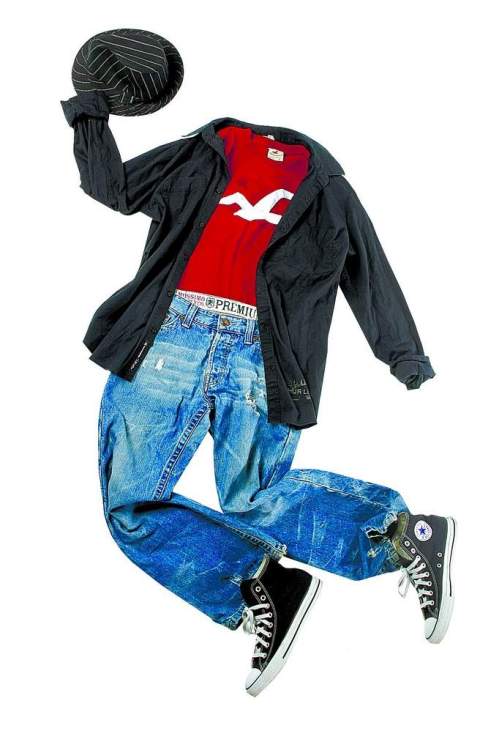 Great shot of a total outfit!