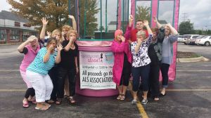 Ice bucket challenge goes BIG on AuntieKate.wordpress.com