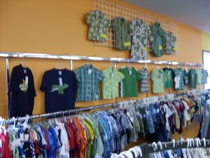 Fill an empty shop by single hanging rather than your usual double-hang, says Auntie Kate of TGTbT.com