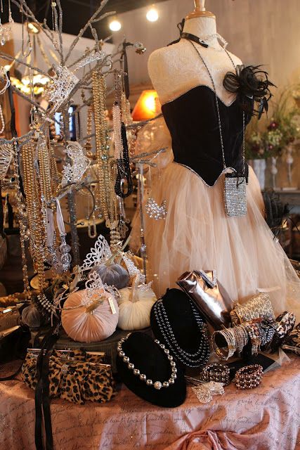 Consignment shop "clutter" = temptation!