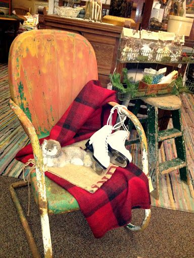 Resale shops are a tresure house of vintage finds.