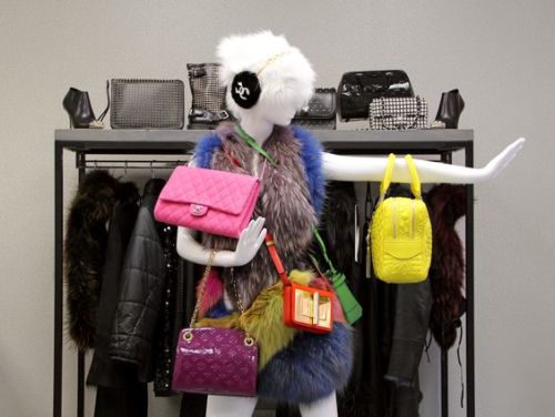 Make your merchandise POP